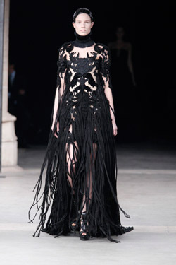 Alexander McQueen Fall/Winter 2011 ready-to-wear collection 