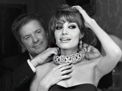Angelina Jolie to design jewelry line
