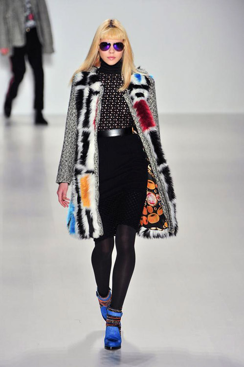 Mercedes-Benz Fashion Week: Colors and fur for Fall/Winter 2014 by Custo Barcelona