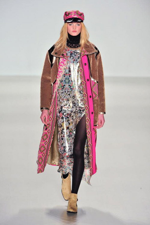 Mercedes-Benz Fashion Week: Colors and fur for Fall/Winter 2014 by Custo Barcelona