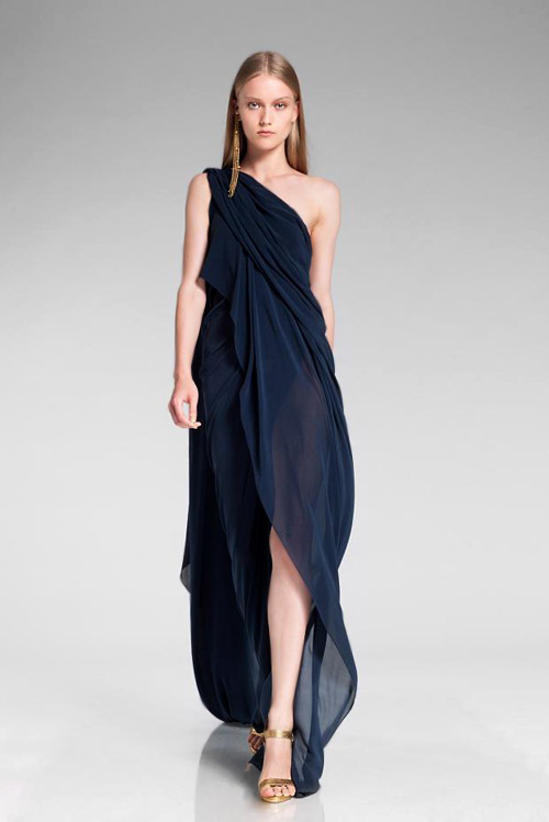 Femininity and elegance in Donna Karan Resort 2014