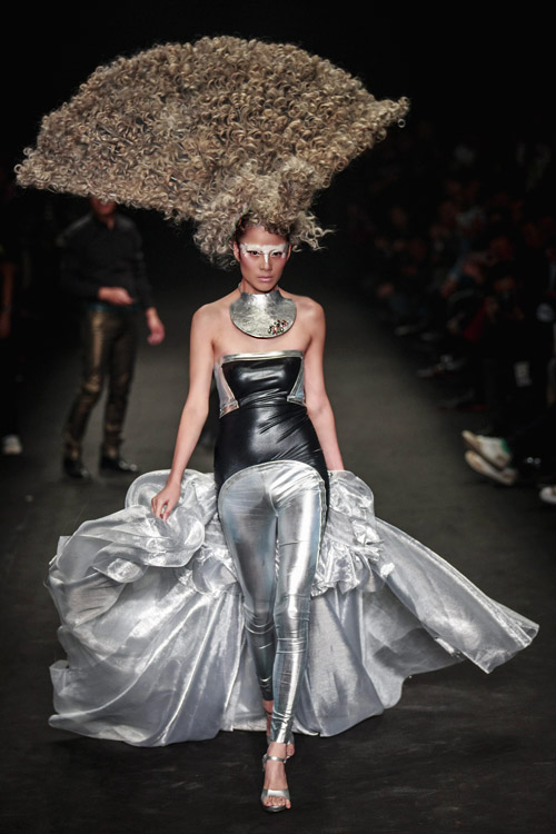 Hairstyle as an Art during the Mercedes Benz China Fashion Week