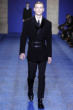 VERSACE For Men AUTUMN/WINTER 2011-12: three-dimensional