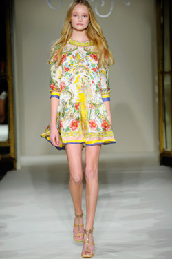  Collette Dinnigan shows PRINTEMPS ETE 2011 collection