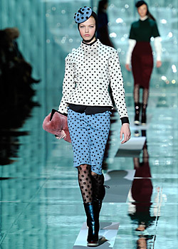 Marc Jacobs brings the spirit of 70s at New York Fashion Week Fall 2011