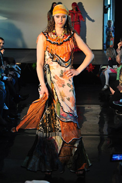 Roma fashion presented The World is Colorful 