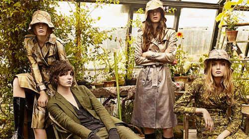 Burberry will show its Spring/Summer 2010 collection in London
