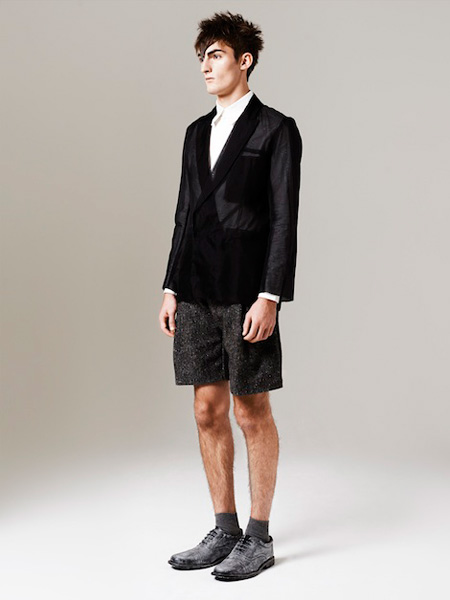 You can see the Spring 2015 collection by Alan Taylor at London Collections: Mens