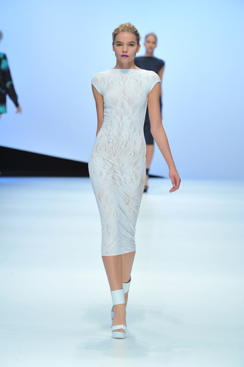 HANAE MORI Spring/Summer 2015 collection during the Mercedes­-Benz Fashion Week TOKYO