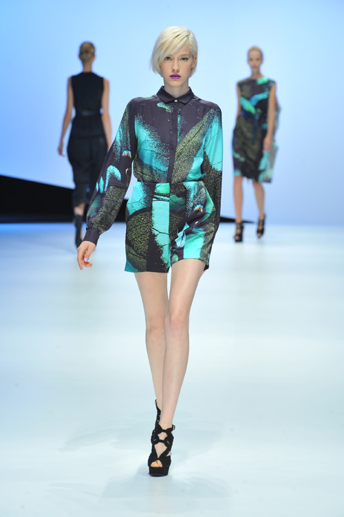 HANAE MORI Spring/Summer 2015 collection during the Mercedes­-Benz Fashion Week TOKYO