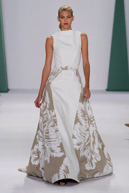 Roses and elegance for Spring-Summer 2015 by Carolina Herrera