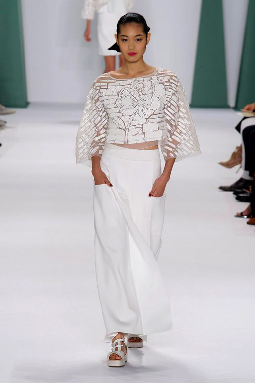 Roses and elegance for Spring-Summer 2015 by Carolina Herrera