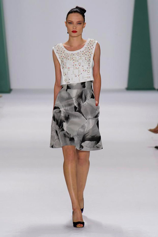 Roses and elegance for Spring-Summer 2015 by Carolina Herrera