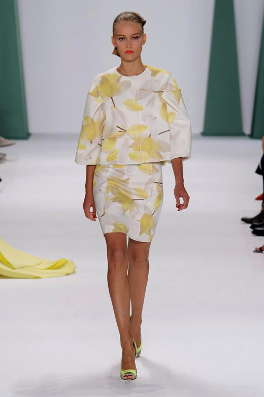 Roses and elegance for Spring-Summer 2015 by Carolina Herrera