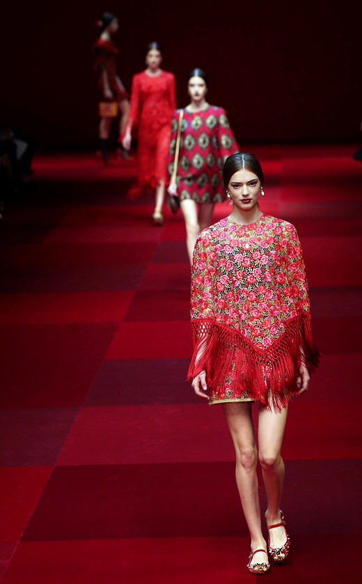 Sexy Spanish style for Spring-Summer 2015 by Dolce & Gabbana