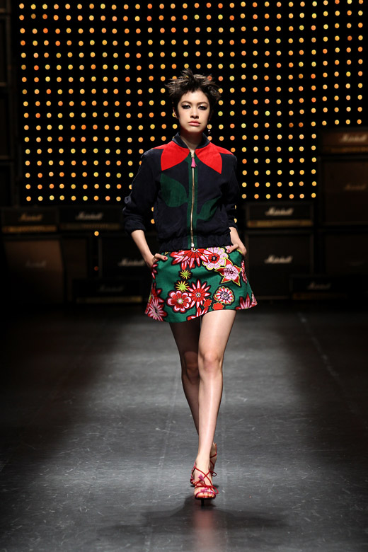 Flowers and bright colors for Spring-Summer 2015 by House of Holland