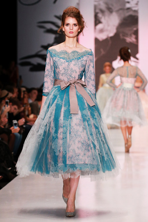 Roses and femininity for Spring-Summer 2015 by Igor Gulyaev