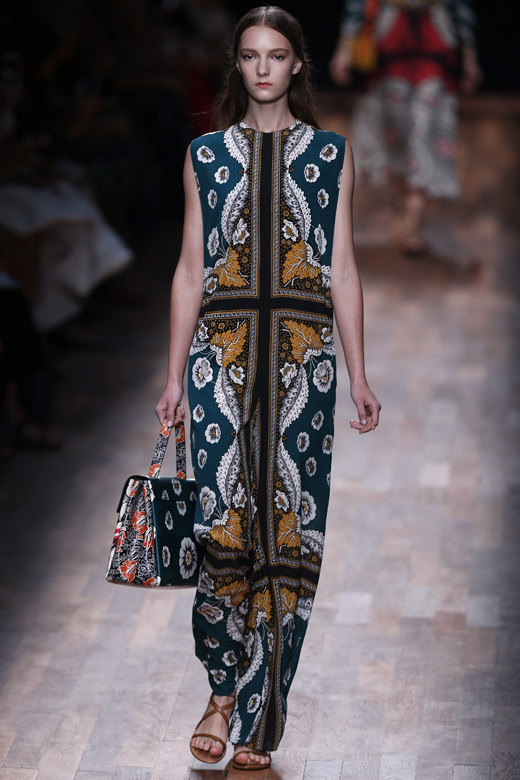  :  - 2015    Valentino